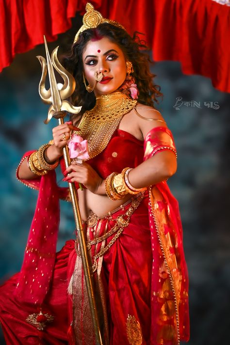 Jagdamba Devi, Durga Puja Photoshoot, Puja Photoshoot, Navratri Photoshoot, Mahalaxmi Mantra, Jay Mahadev, Santoshi Mata, Bangla Art, Maa Kali Photo