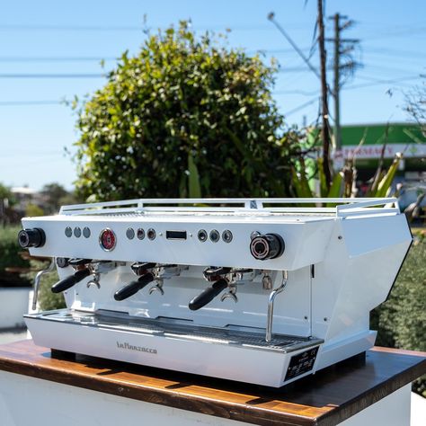 Stunning Pre Loved La Marzocco KB90 3 Group AV In Gloss White , Fully Serviced & Ready For Shipping World 🌍 Wide Only $20,000 Aud ( $14,000 USD ). Dm For More Information Now * * * * #coffeemachines #dipaccicoffeeco #love #coffeelover #espresso #specialtycoffee #coffee #coffeegeek #latte #cappuccino #coffeeculture #barista #cafe #coffeeporn #coffeeart #coffeemug #coffeetime #sydney #melbourne #brisbane #perth #adelaide #australia #mazzer #lamarzocco #precisioncoffeetools #photooftheday #inst... Barista Cafe, Coffee Machine Parts, Coffee Geek, Commercial Coffee Machines, La Marzocco, Coffee Equipment, Adelaide Australia, Automatic Coffee Machine, Coffee Carts