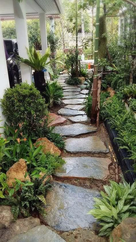 Pallet Gardens, Side Yard Landscaping, Side Yards, Garden Walkway, Stone Path, Side Garden, Landscape Designs, Garden Pathway, Garden Path