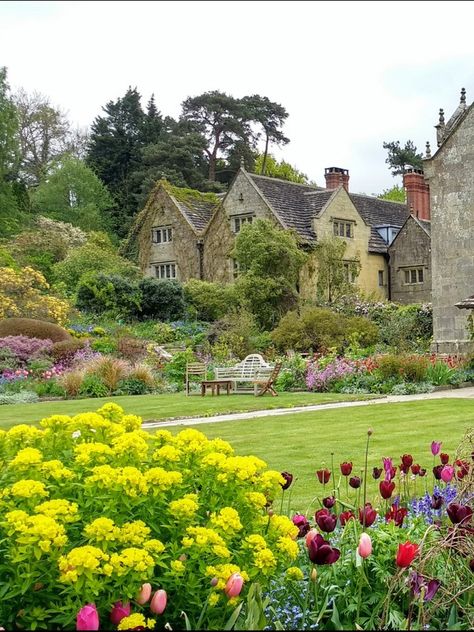 Gravetye Manor, English Garden Design, Manor Garden, Victorian Garden, Estate Garden, Formal Garden, Village Life, Country Estate, East Sussex