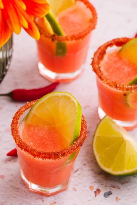 Chamoy Shot Recipe, Chocolate Cake Shot, Mexican Candies, Cake Shot, Candy Shots, Mexican Brunch, Mexican Cocktails, Spicy Cocktail, Candy Cocktails