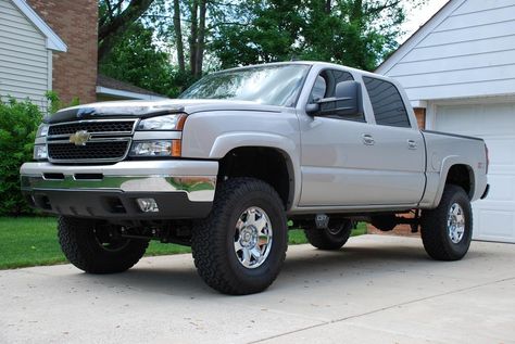 Dream Truck!!!!! Lifted 2006 Crew Cab Chevy Silverado!!!!! Cateye Silverado 1500 Lifted, 2006 Chevy Silverado 1500 Lifted, Chevy Cateye, Squatted Trucks, 2006 Chevy Silverado 1500, Truck Lifted, 2003 Chevy Silverado, Sierra Truck, Silverado 4x4