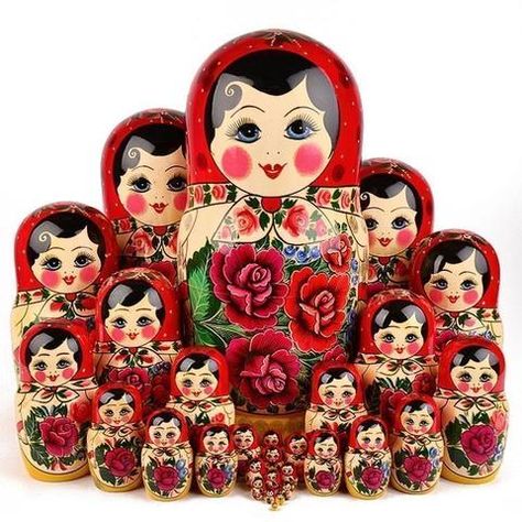 The Meaning and Symbolism of the Matryoshka Nesting Dolls Stacking Dolls, Babushka Dolls, Russian Folk Art, Fruit Wallpaper, Russian Nesting Dolls, Russian Folk, Matryoshka Doll, Russian Doll, Child Doll