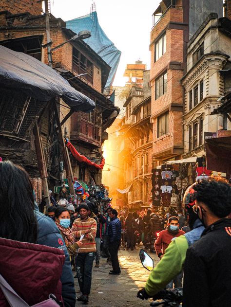 Sunset beautifying the crowd Bazaar Market, Kathmandu City, Nepal People, Travel Nepal, Nepal Culture, Durbar Square, Everest Base Camp Trek, Kathmandu Valley, Nepal Travel