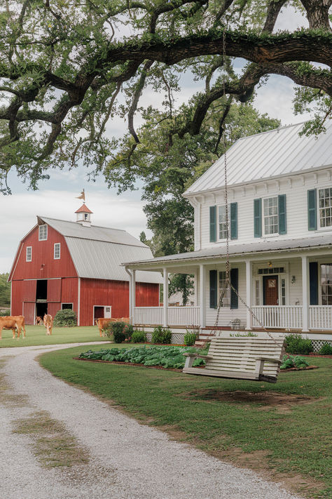 The 107 Best Exterior House Colors Old Style Farmhouse Exterior, Old Houses With Character, Farmhouse Style Architecture, Old Southern Homes Exterior, Old Fashioned Farmhouse Exterior, 1920s Farmhouse Exterior, House Paint Exterior White, Vintage Brick House, Farmhouse On Hill