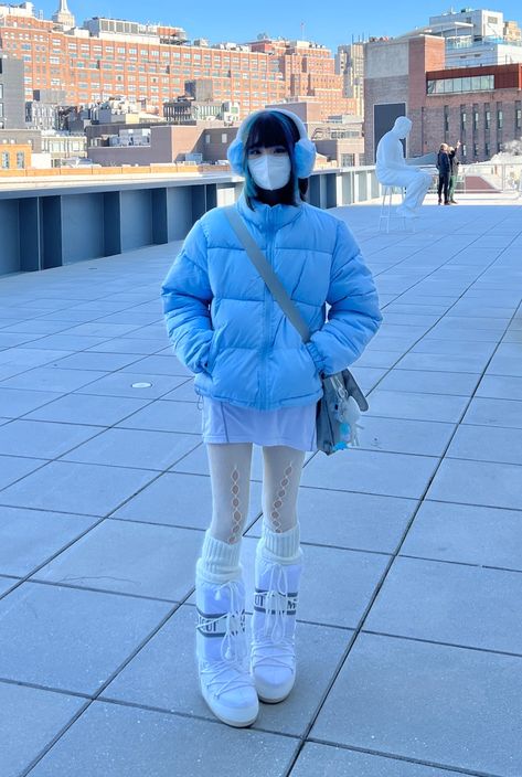 Magazine Y2k, Blue Y2k Outfit, Y2k Futurism, Y2k Cybercore, Cyberpunk Outfit, Futurism Fashion, Fruits Magazine, Cybercore Aesthetic, Blue Y2k