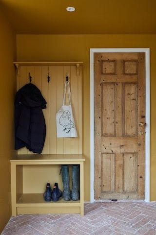 Boot room ideas: 19 designs for every space and style Classic English Interiors, Boot Room Ideas, Back Stairs, Utility Boot Room, Boot Room Utility, Parquet Tiles, Boot Rooms, New Terracotta, Low Dresser