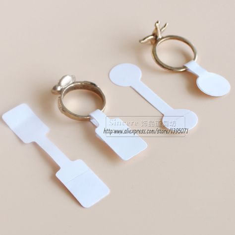 Packaging For Rings, Ring Packing Ideas, Craft Paper Packaging, Ring Packaging Ideas Diy, Ring Packaging, Ring Packaging Ideas, Ring Display, Diy Jewelry Stand, Jewelry Packaging Diy