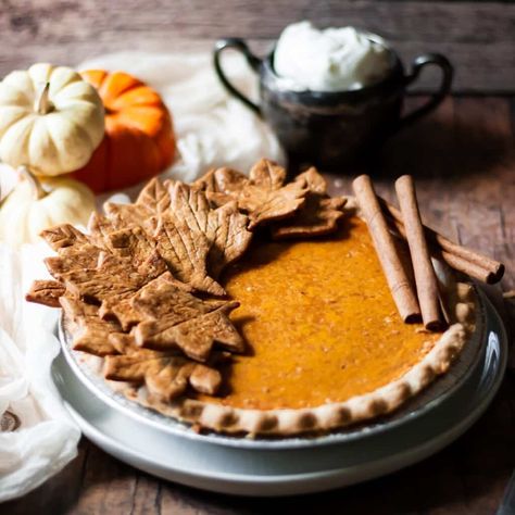 Honey Pumpkin Pie, Traditional Pumpkin Pie Recipe, Baked Custard, Honey Pie, Pumpkin Pie Recipe, Pumpkin Desserts, Homemade Pumpkin Pie, Pumpkin Pie Filling, Pumpkin Pie Recipes