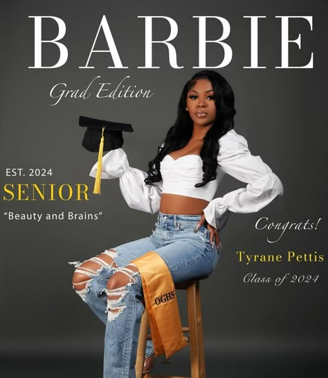 Grad Pic Outfit Ideas High School, Senior Head Outfit Ideas, Senior Photo Black Women, Senior Pictures Black Women High School, Graduation Photoshoot Black Women, High School Senior Picture Ideas Black, Senior Pictures Outfits Black Women, Studio Graduation Pictures, Senior Picture Ideas Black Women