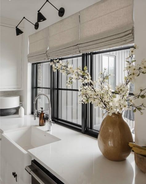 Curtains Kitchen Window Modern, Modern Curtains Kitchen, Roman Shades For Kitchen Windows, Linen Roman Shades Kitchen, Roman Blinds Kitchen Modern, Shade For Kitchen Window, Shades In Kitchen Window, Neutral Roman Shades, Bathroom Roman Shade