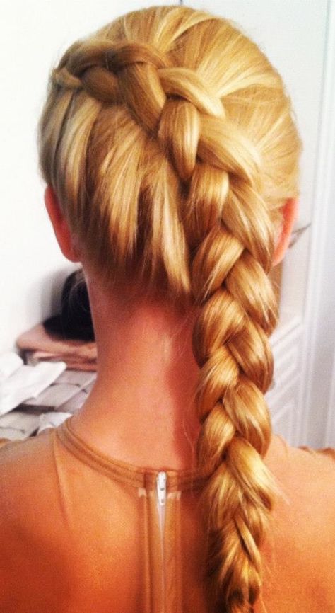 hunger games braid Dutch Braid Hairstyles, Twist Braid Hairstyles, Fishtail Braid, Cool Braids, Sienna Miller, Braided Hairstyles Tutorials, Dutch Braid, Different Hairstyles, Twist Braids