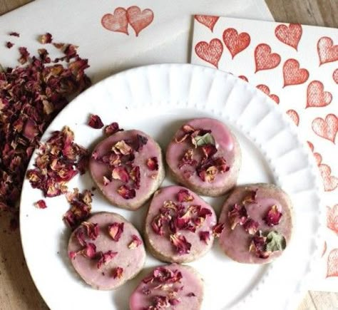 Persian rose cookies Tea Infusion Recipes, Witch Recipes, Kitchen Witch Recipes, Fairy Food, Rose Cookies, Persian Recipes, Rose Recipes, Rose Love, Tea Cookies