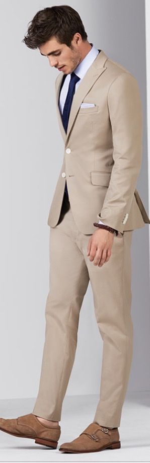 Beige suit, White Dress Shirt, Navy Necktie | Men's Fashion | Menswear | Moda Masculina | Shop at designerclothingfans.com Black Boy Prom Outfits, Boy Prom Outfit, Outfits Coachella, Terno Slim, Suits Business, Tan Suit, Man Blazer, Beige Suits, Street Style Spring