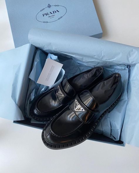 THE LUXURY SHOPPER™ on Instagram: “P R A D A Available to pre-order ✔️” Prada Aesthetic, Wishlist 2022, Prada Loafers, Bday Wishlist, Mens Fashion Classic, Mens Travel Bag, Shoe Inspo, Prada Leather, Sneakers For Men