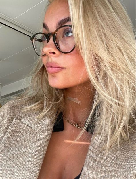 Blonde Glasses Aesthetic, Blonde Woman With Glasses, Blonde Hair And Glasses, Blonde Girl With Glasses, Glasses Blonde Hair, Blonde Hair Glasses, Things We Left Behind, Blonde With Glasses, Blonde Nurse