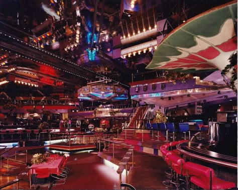 Did You Know the Greatest Club Ever Built, According to Jon Taffer, was in Delco? 70s Nightclub, Utopian Scholastic, Miami Club Outfit, 80s Interior Design, Underground Bar, Vegas Clubs, Las Vegas Clubs, Wonder Of The World, Nightclub Aesthetic