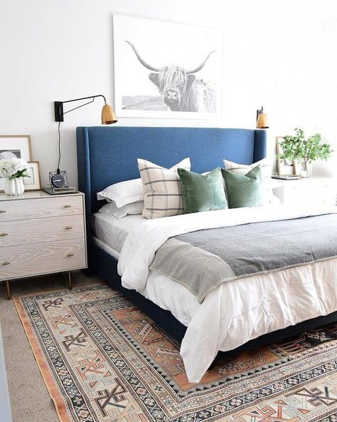 modern eclectic bedroom #home #style Modern Eclectic Bedroom, Blue Headboard, Dekorasi Kamar Tidur, Eclectic Bedroom, Bedroom Layouts, Chic Bedroom, Rustic Bedroom, White Bedroom, Contemporary Bedroom