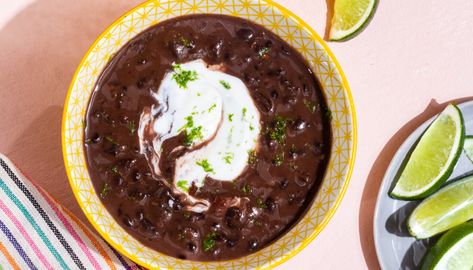 Menu Planner: Go meatless with black bean soup 5 Ingredient Black Bean Soup, Bean Soups, Chorizo Soup, Canned Lentils, Garlic Soup, Menu Planner, Black Bean Soup, Canned Beans, Menu Planners