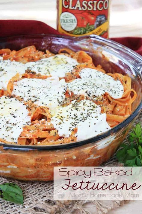 Baked Fettuccine, Tomato Avocado Melt, Dinner In Italy, Lenten Meals, Pork Crock, Fettuccine Recipes, Best Pasta Dishes, Garlic Spinach, Pecorino Romano