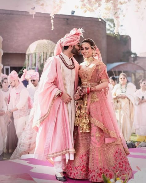 A Pretty Agra Wedding In Hues Of Pink Of A Fashion Entrepreneur Orang India, Latest Bridal Lehenga, Groom Wedding Dress, Couple Wedding Dress, Indian Bride Outfits, Bridal Lehenga Collection, Designer Bridal Lehenga, Indian Bridal Lehenga, Wedding Dress Men