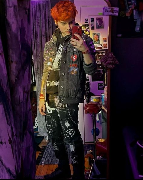 Rock Boyfriend Aesthetic, Punk Battle Jacket, Crust Punk Fashion, Punk Fashion Male, Punk Fits, Punk Outfits Men, Punk Tactics, Punk Guy, Gender Euphoria