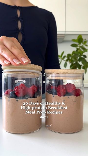 High Protein Healthy Breakfast, Breakfast Meal Prep Recipes, Breakfast Meal Prep Ideas, 30g Of Protein, Cottage Cheese Recipes Healthy, Healthy High Protein Breakfast, Healthy Fridge, Cashew Recipes, Chocolate Overnight Oats