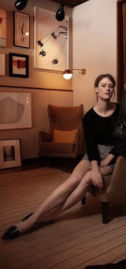 Woman Reference, Mackenzie Davis, Dark Creatures, Character Shoes, Long Hair, Stockings, Actresses, Long Hair Styles, Celebrities