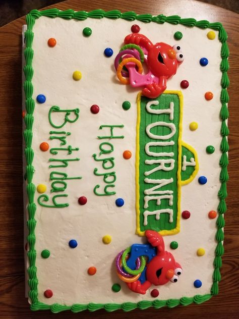 Simple Sesame Street Cake, Sesame St Cake, Sesame Street Cake Ideas 1st Birthdays, Sesame Street Birthday Cake Ideas, Sesame Street Sheet Cake, Diy Sesame Street Cake, Sesame Street Birthday Decorations, Sesame Street Birthday Cake, Sesame Street Birthday Party Ideas Food