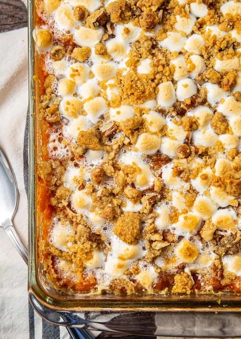 Thanksgiving Sweet Potato Casserole, Sweet Potato Casserole With Marshmallows, Vegan Sweet Potato Casserole, Best Sweet Potato Casserole, Sweet Potato Thanksgiving, Sweet Potato Casserole Easy, Sweet Potato Recipes Casserole, Recipes With Marshmallows, Vegan Sweet Potato