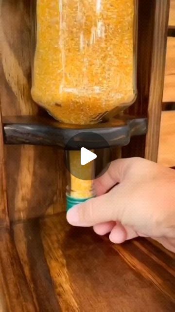 Awesome Videos, Woodworking Videos, Red Door, Wood Engraving, 5 Minute Crafts, Home Repair, Carpentry, Step By Step Instructions, Bird Houses