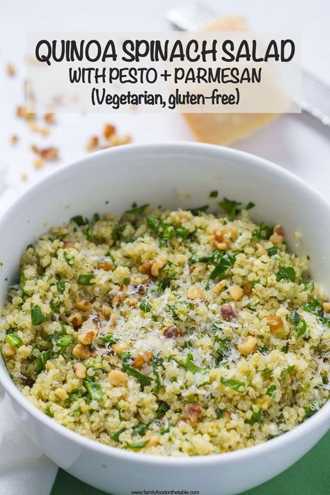 Flavorful Quinoa, Quinoa Spinach Salad, Quinoa Spinach, Plats Healthy, Food On The Table, Dinner Side, Vegetarian Lunch, Spinach Salad, Family Food