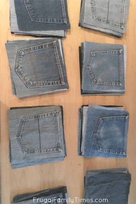 It couldn't be easier! This denim quilt is a perfect sewing project to reuse old jeans! A denim quilt is perfect for cool evenings and picnics! I love the casual cosy quality of my blue jean blanket. Denim Quilt Patterns Free, Denim Quilts Old Jeans, Denim Quilts Old Jeans Diy, Levi Quilt, Quilt Upcycle, Jean Quilt Ideas, Jeans Quilt, Denim Rag Quilt, Denim Quilt Patterns