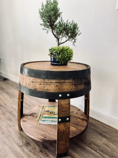 Bourbon Barrel End Table, Barrel End Table Living Rooms, Whiskey Barrel End Table, Rustic End Tables Diy, Barrels Tables, Barrel Table Ideas, Whiskey Barrel Table Diy, Bourbon Barrel Projects, Wood Barrel Ideas