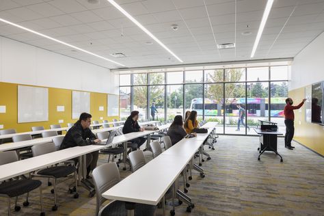 Gallery of Wayne State University Mike Ilitch School of Business / SmithGroup - 15 Benenden School, Jason Robinson, Stem Building, Auditorium Design, Lecture Theatre, Wayne State University, Innovation And Entrepreneurship, Wayne State, Glass Curtain Wall