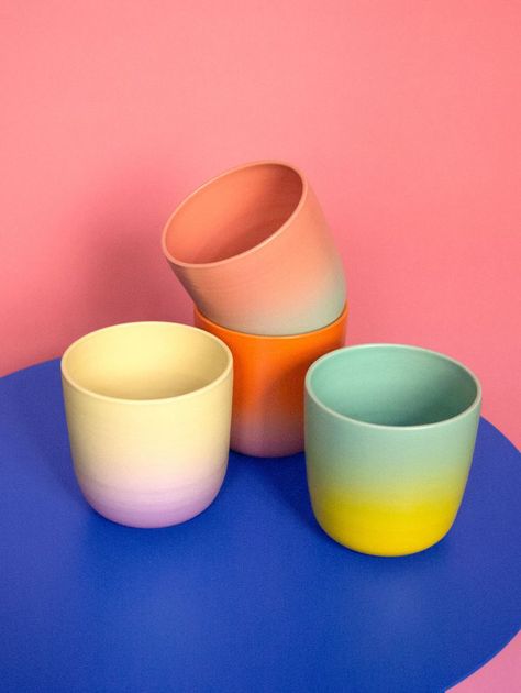 Colorful Tableware, Color Ceramic, Ombre Pottery Painting, Ombre Ceramics, Airbrushed Ceramics, Ceramic Color, Colourful Pottery, Cup Ceramic, Ceramic Cup