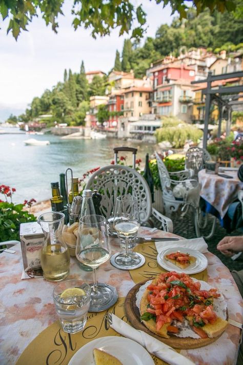 Comer See, Most Beautiful Places To Visit, Lake Como Italy, Italy Aesthetic, Como Italy, Northern Italy, Bergamo, Beautiful Lakes, Beautiful Places To Travel