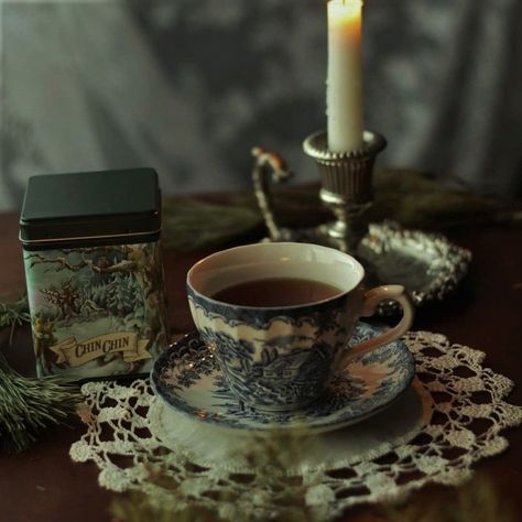 Ivy House, Fairytale Photography, Dark Cottagecore, Season Of The Witch, Witch Aesthetic, Cottagecore Aesthetic, Dark Academia Aesthetic, Day Book, Cup Of Tea