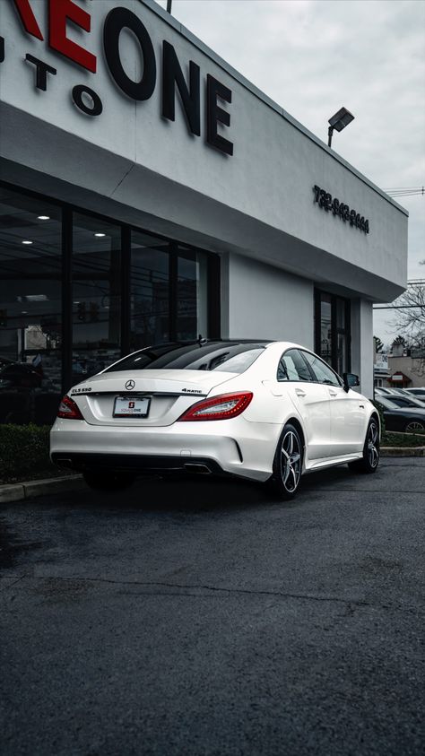 2017 Mercedez bens CLS 550

9 speed automatic 

Exterior: white 

Interior: CLS 550 leather 

#benz #mercedezbenz #cls550 Mercedes Benz White Luxury Cars, Mercedes Benz Cls 550, Cls 500, Mercedes Cla 250 White, Mercedes Cl500, Mercedes Cls550, Mercedes Cls, White Interior, Exterior