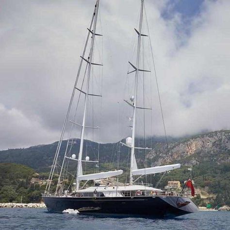 Below Deck Sailing Yacht, Perini Navi, Below Deck, Jacuzzi Tub, Sailing Yacht, Watch Tv Shows, Sky High, Dream Job, Reality Tv