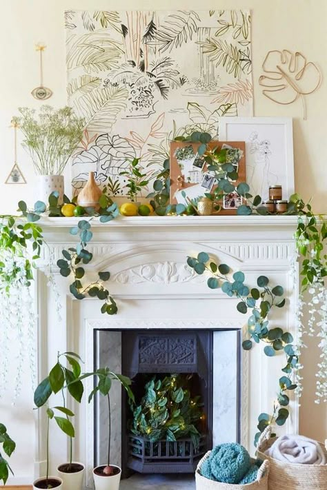 Stop Scrolling Pinterest—These 30 Fireplace Mantel Ideas Are All the Inspo You Need #purewow #home #decor Over Fireplace Decor, Empty Fireplace Ideas, Fireplace Mantel Ideas, Chimney Decor, Mantel Ideas, Paint Fireplace, Fireplace Mantle Decor, Small Fireplace, Fall Living Room Decor