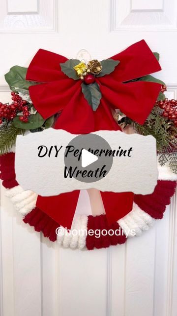 Peppermint Wreath Diy, Chunky Yarn Wreath Diy, Diy Yarn Wreath Tutorial, Peppermint Wreath, Christmas Yarn Wreaths, Yarn Wreaths, Ribbon Wreath Christmas, Christmas Yarn, Yarn Wreath