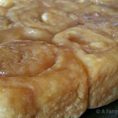 Easy Homemade Noodles, Ice Cream Caramel, Caramel Rolls, Sticky Buns Recipes, Bread Dough Recipe, Frozen Bread Dough, Cream Caramel, Caramel Topping, Cinnamon Rolls Homemade