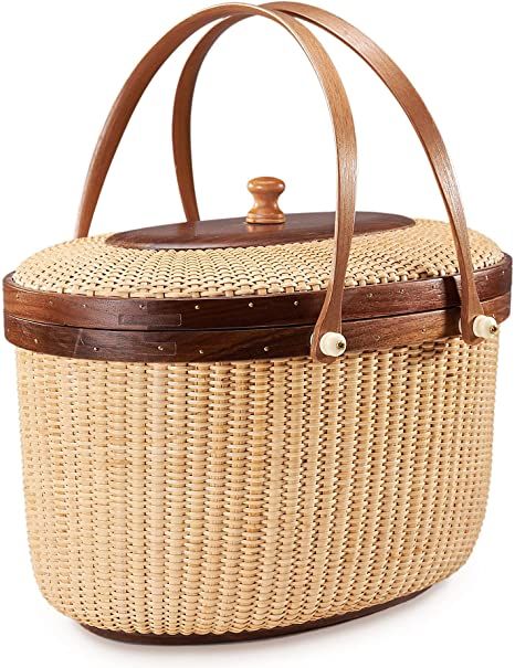 Sewing Kit Storage, Wicker Sewing Basket, Nantucket Basket, Basket Picnic, Contemporary Baskets, Cane Baskets, Shelf Baskets Storage, Nantucket Style, Nantucket Baskets