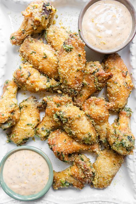 These Garlic "Parmesan" Chicken Wings are paleo, keto, and Whole30 friendly. These are easy to make and packed with so much flavor with a few ingreidents. Baked Chicken Wings Recipe, Recipes With Parmesan Cheese, Garlic Parmesan Wings, Chicken Wing Recipes Baked, Parmesan Chicken Wings, Garlic Parmesan Chicken Wings, Bbq Chicken Wings, Garlic Parmesan Chicken, Parmesan Chicken