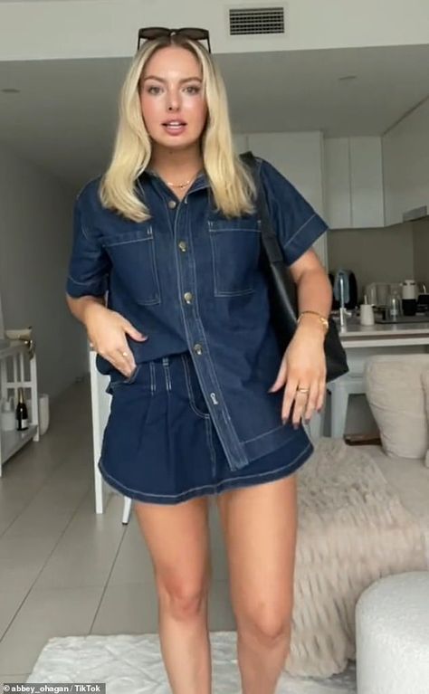 Shoppers are flocking to Kmart to get their hands on trendy $40 two-piece denim set... Denim Set, Double Denim, Two Piece Outfit, Flocking, Milan, Two Piece