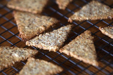 Serial bakers enjoying Red River Cereal treats - Winnipeg Free Press Multi Grain Crackers, Red River Cereal, Canadian Cuisine, Cereal Cookies, Cereal Snacks, Homemade Crackers, Cereal Treats, Canadian Food, Manitoba Canada