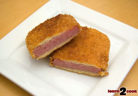 Spam Katsu, Spam Dishes, Islander Food, Curry Rice Recipes, Hawaiian Cuisine, Gameday Recipes, Food International, Spam Recipes, Hawaiian Food