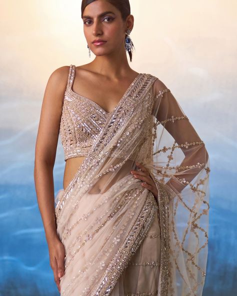 Golden hour just got a whole new meaning 🍸 Find your cocktail saree on Fabilicious ✨ WhatsApp us on +91 99992 89222 for any queries 🌟Made to Measure 🌟Personal service with VC for measurements 🌟 Trusted Brand #indianwedding #linkinbio #indiandesigner #weddingcollection #new #weddingguest #newcollection #sangeet #glam #mehendi #saree #indianwedding #sangeet #summerwedding #mehendi #cocktail #cocktailsaree Rose Gold Saree, Mehendi Saree, Cocktail Saree, Gold Saree, Crystal Embroidery, Indian Wedding Wear, Parsons School Of Design, Net Saree, Net Fabric