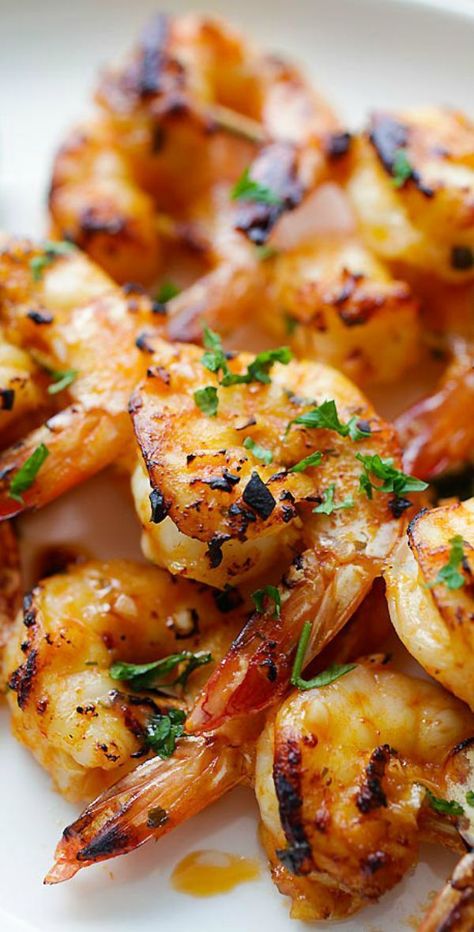 Lime Shrimp Recipes, Chili Lime Shrimp, Satisfying Meals, Yummy Seafood, Lime Shrimp, Lobster Recipes, Shrimp Dishes, Chili Lime, Grilled Shrimp